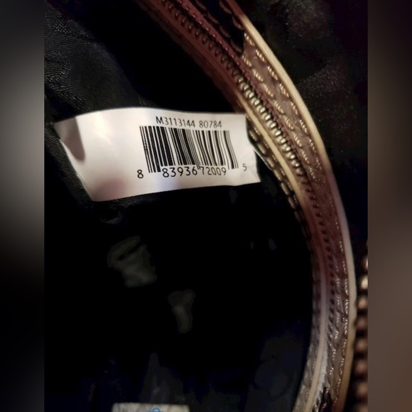 Marc by Marc Jacobs Dotty Snake Print
Leather Crossbody Handbag - Picture 9 of 9